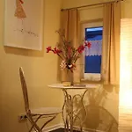 Apartment Mandelblüte